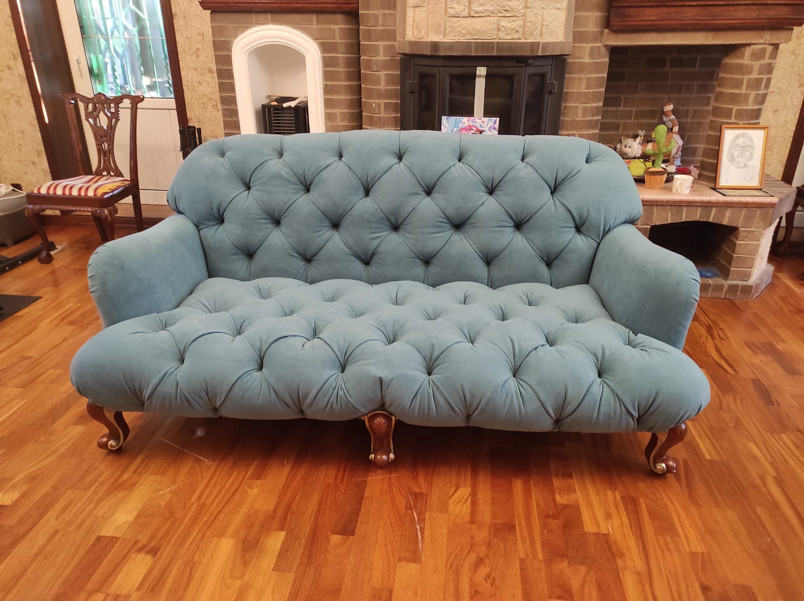 Обивка дивана. Весьегонск