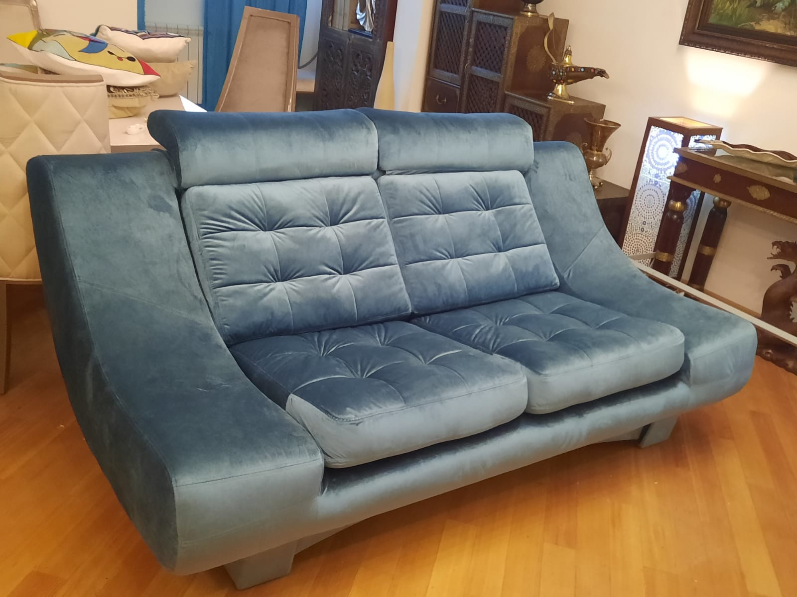 Обивка дивана на дому. Весьегонск