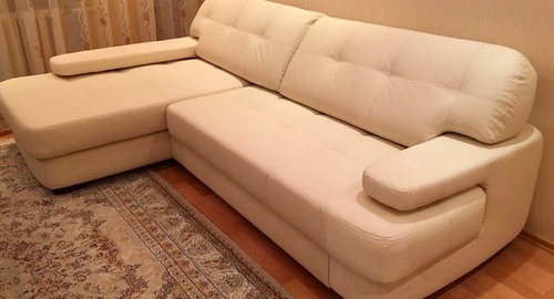 Обивка углового дивана.  Весьегонск